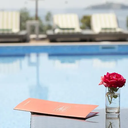 Irida Aegean View, Philian And