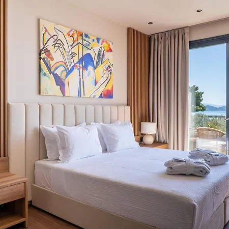 Irida Aegean View, Philian And