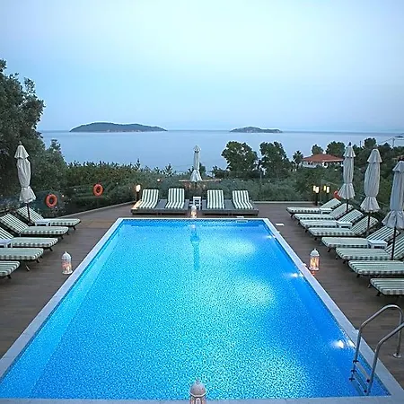 Irida Aegean View, Philian And * 메갈리 아모스