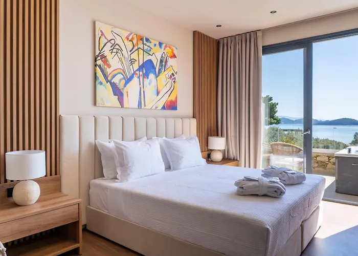 Irida Aegean View, Philian And